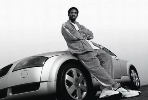 科比为什么没有新的球鞋系列,科比真正意义上的第一双耐克