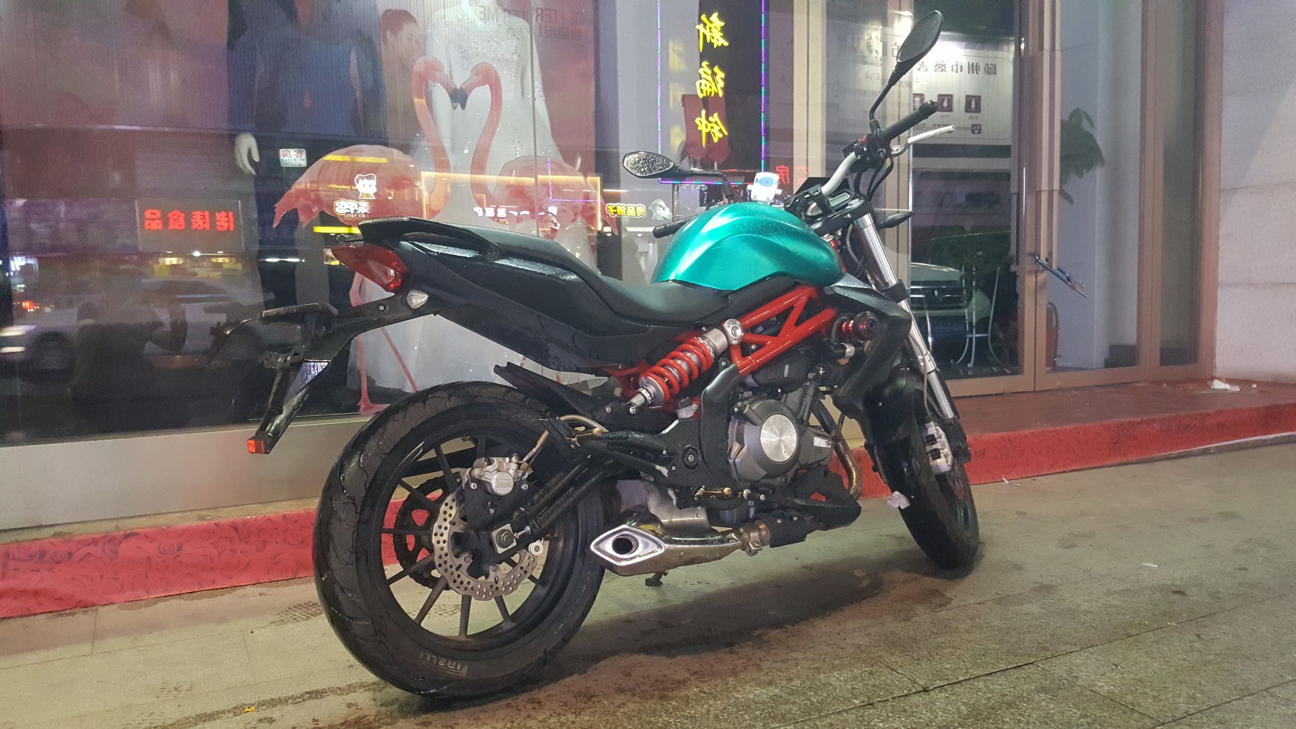 有关摩托车机油简单的三言两语