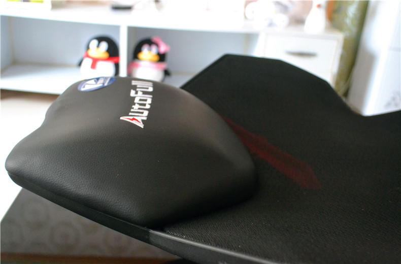 能够让人放松的椅子,让人腰挺直的椅子