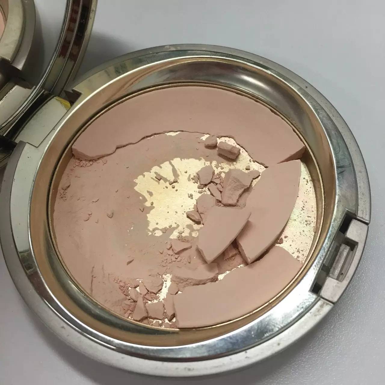 日系豆乳遮瑕粉饼,好用的又便宜的粉饼