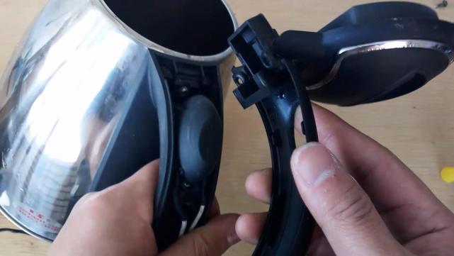 家里的热水壶烧坏了怎么修,家里热水壶坏了