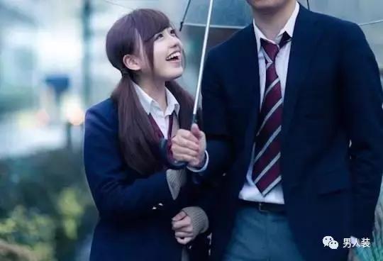 日本街头卖烤地瓜女孩,日本街头jk