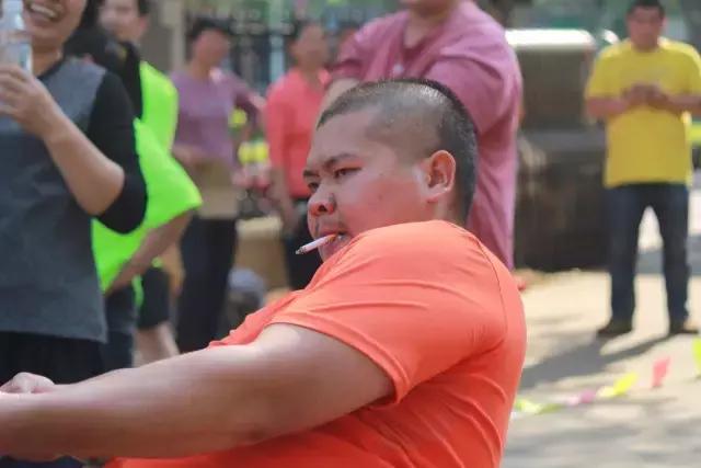 番禺｜拔河比赛：原来，桥南最强拔河战队竟是他们！为他们喝彩！