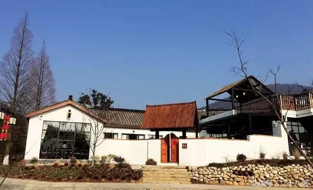 陶渊明笔下的世外桃源是什么样的,陶渊明悠然见南山的南山在哪里