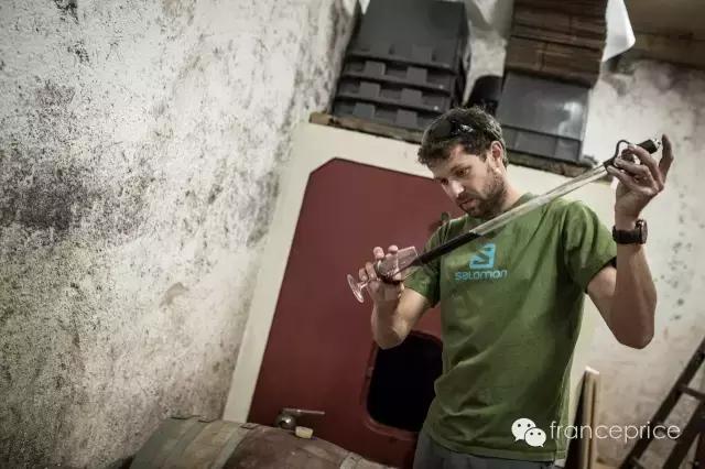 法国博若莱康帝旧桶红酒怎么样,法国2023年博若莱新酒