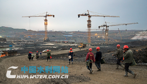 大藤峡水利枢纽左岸工程,大藤峡水利枢纽工程施工现场视频