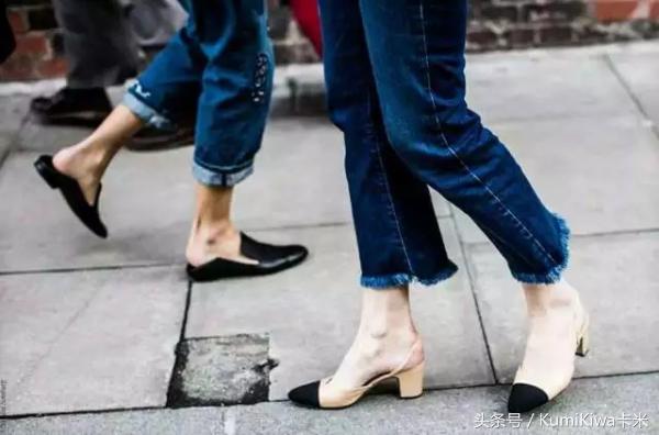 一双充满夏天的鞋,一双锃光瓦亮的鞋子