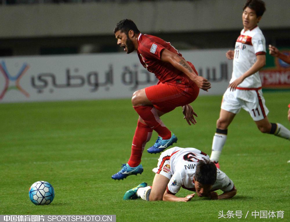 中超巅峰赛三队打进亚冠淘汰赛,中超三连冠