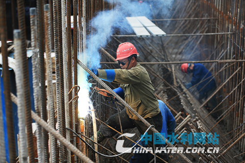 大藤峡水利枢纽左岸工程,大藤峡水利枢纽工程施工现场视频