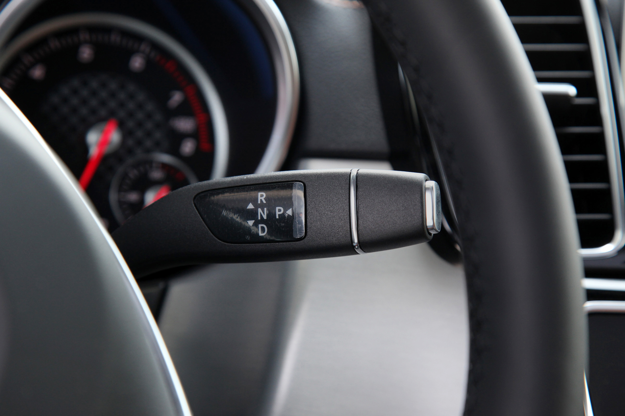 奔驰glephev深度评测,奔驰gle对比卡宴评测