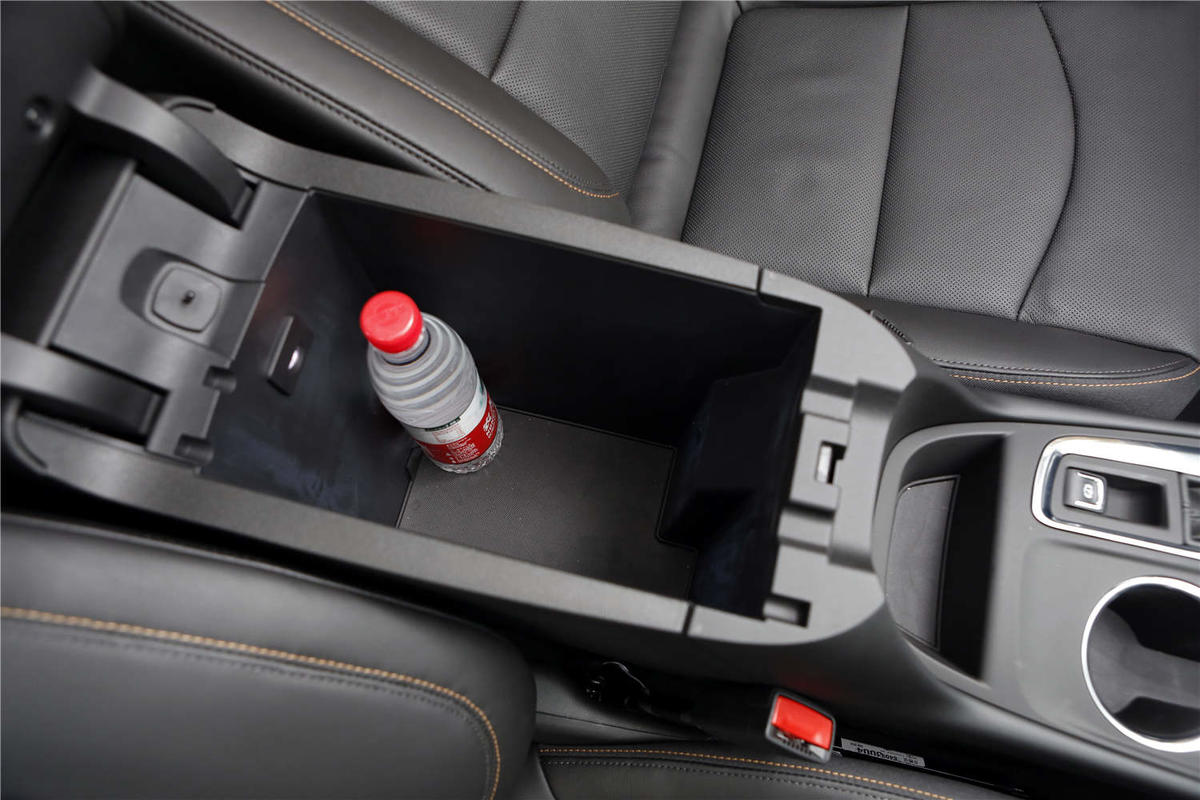 福特锐界和雪佛兰探界者试驾评测,雪佛兰探界者试驾视频1.5t胖哥