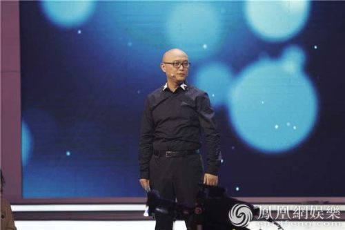 新版《非诚》扇形舞台变哑铃结构激发新鲜气场