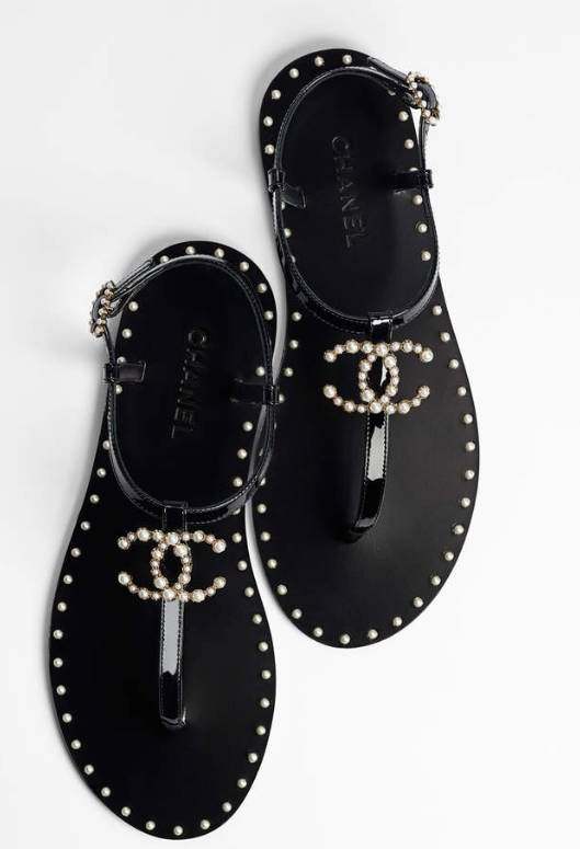 香奈儿凉鞋女塑料一万多,香奈儿凉鞋女款2022新款爆款