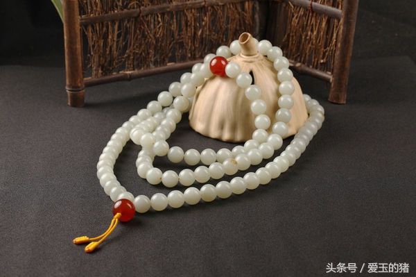 玉戴着戴着有杂质了,玉戴着戴着就没了