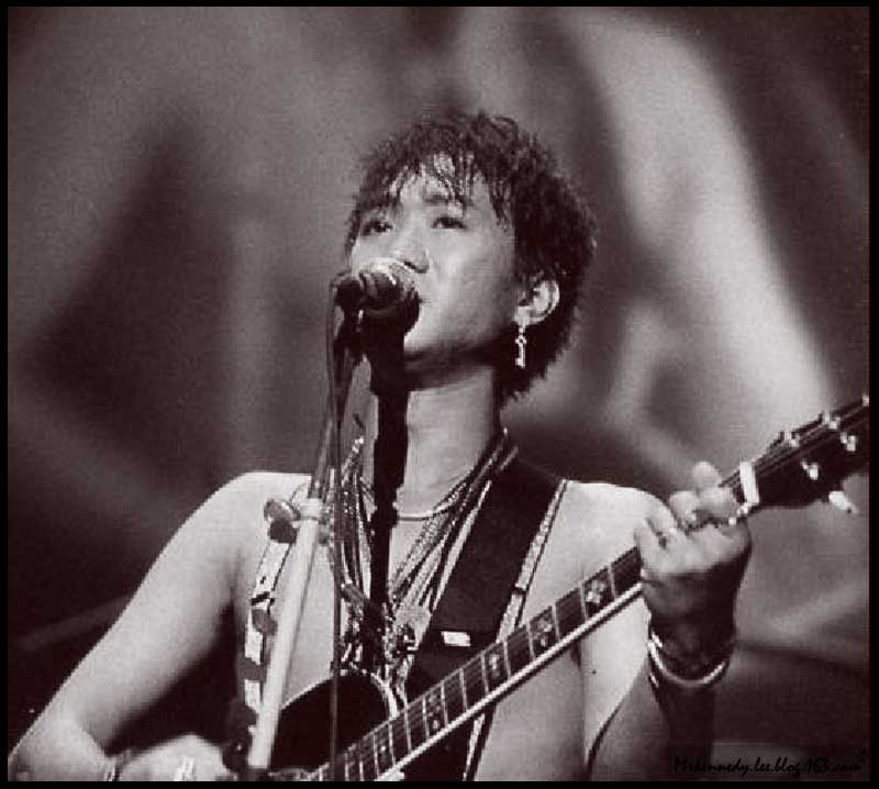 黄家驹谈海阔天空这首歌的由来,黄家驹唱海阔天空开始说的什么