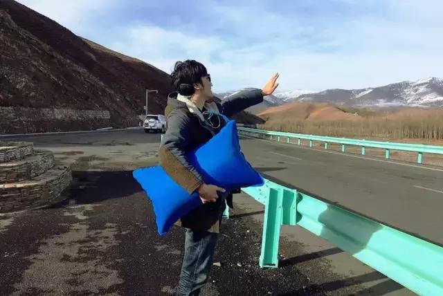 最真实稻城亚丁航拍,一分钟感受稻城亚丁景点