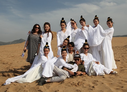 千万不要以为我们只有一种肚皮舞