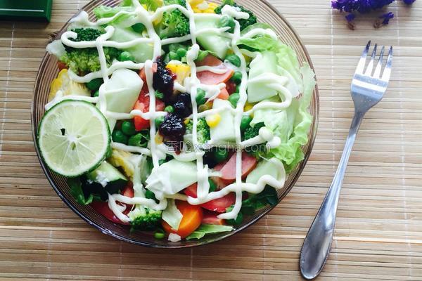 减肥的蔬菜沙拉有哪些,推荐6种美容又减肥的沙拉