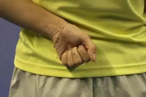 网球双打暗语手势图解,网球双打正确的击球