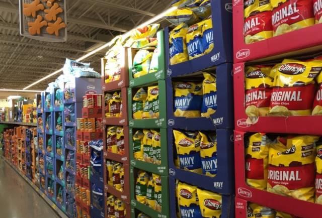 干掉沃尔玛，施压亚马逊，揭秘折扣连锁商超在海外的成功之道