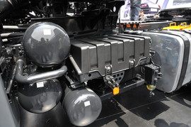 世界上最大的大件牵引运输车,德国曼tgx大件牵引车