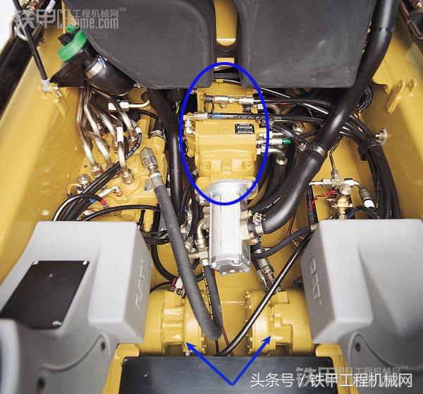 滑移装载机神操作,滑移装载机底盘工作原理视频