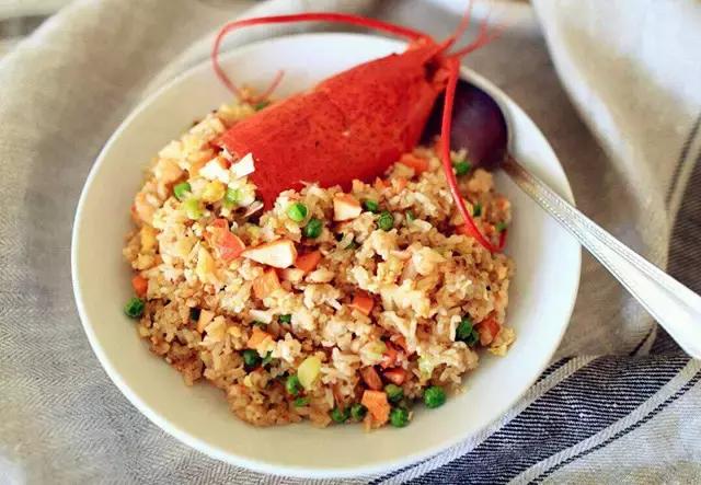 麻辣小龙虾vs蒜蓉小龙虾,中国龙虾之都麻辣小龙虾