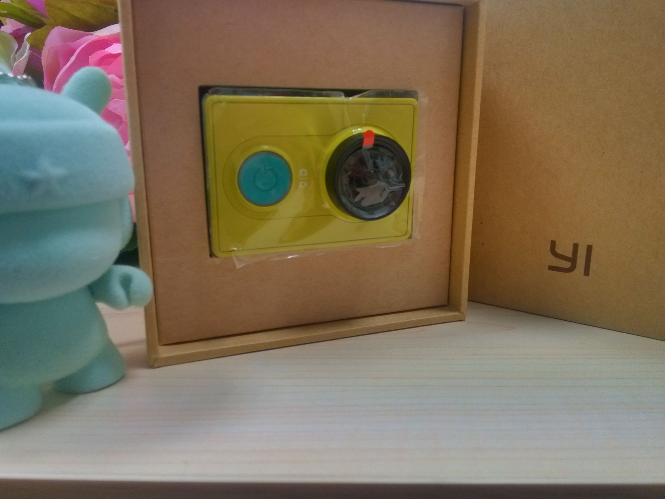 小蚁运动相机怎么通电自动开机,小蚁运动相机一代介绍