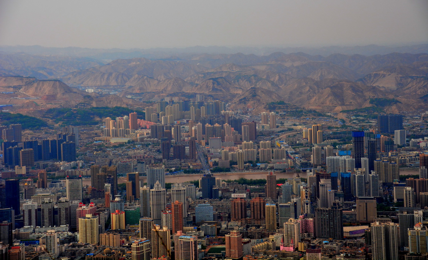 兰山公园在皋兰山上吗,站在兰山看风景