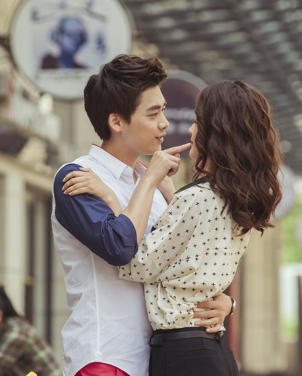 貌美不如热巴，身材比不上志林姐姐的她，靠的气质和演技实力圈粉