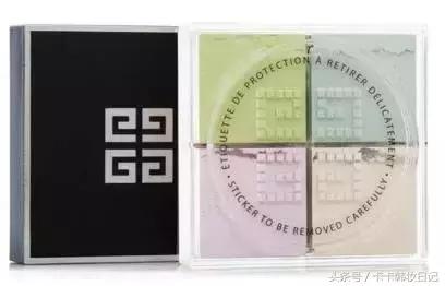 散粉好还是蜜粉饼好用,散粉和蜜粉饼区别