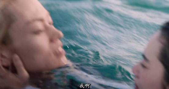 这位天真很邪的少女，逼我重回中学时代