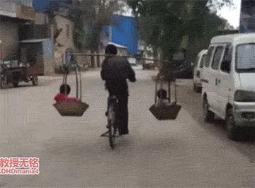 我只注意到后面的亮点了,哈哈