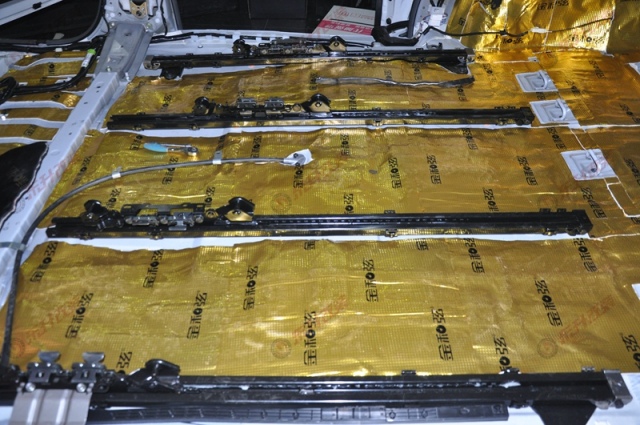 丰田塞纳柚木色耐磨地板,丰田塞纳航空座椅星空顶木地板