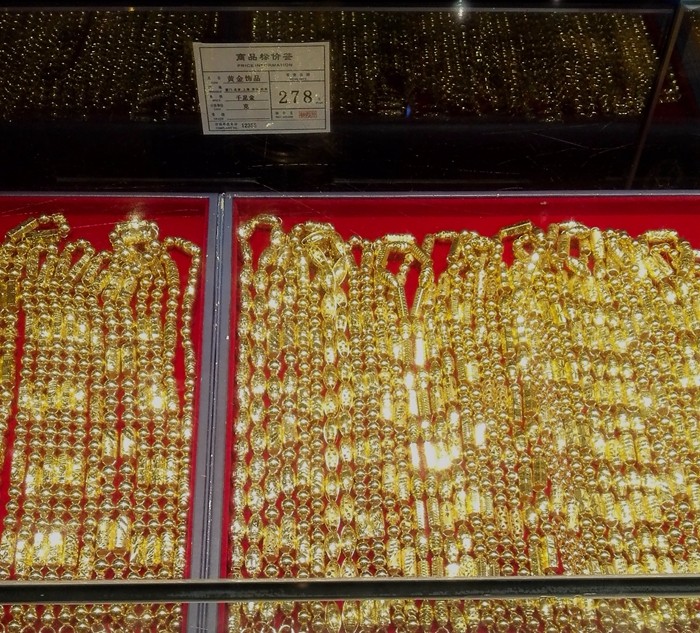 靠买这个,有人春节几天就赚了4万!你也心动了?专家说