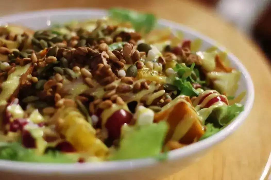 BLUFISH|他在天津造了这座蓝色的饕餮城堡,只为把青梅竹马的她从巴黎追回来