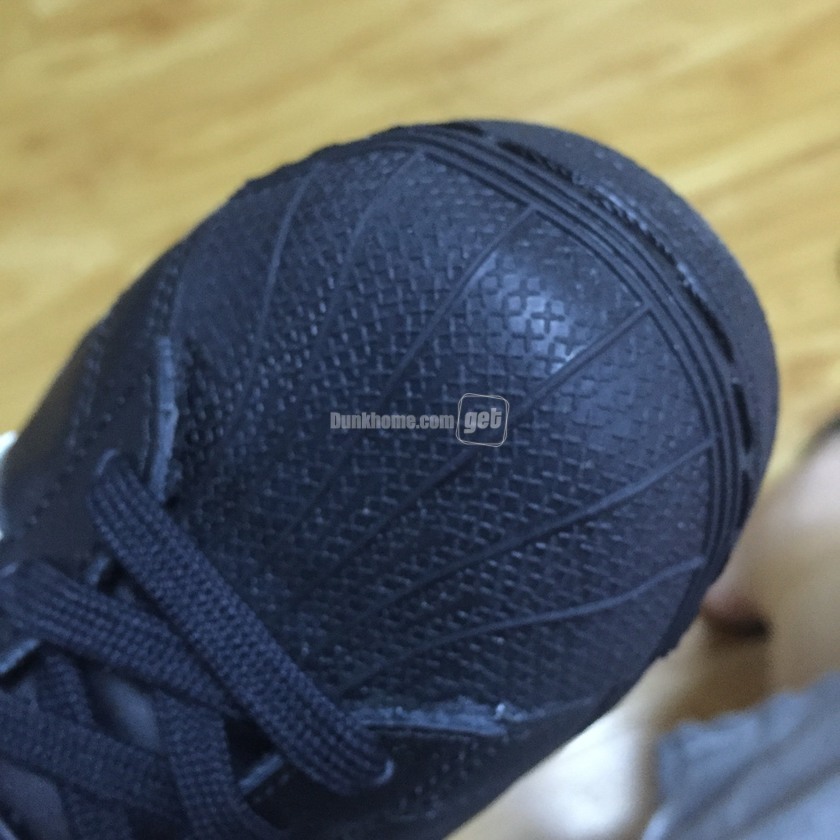 阿迪达斯三叶草贝壳鞋男款,阿迪达斯三叶草贝壳头搭配