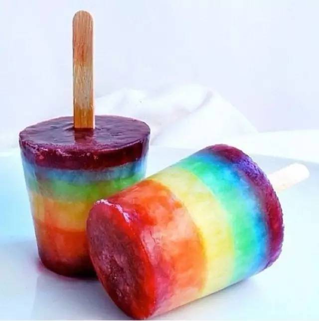 周末，宅在家里不如开始做冰棒吧！想吃什么口味自己选，这个夏天才不算浪费！