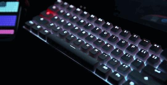 目前手感最好的青轴机械键盘,樱桃rgb键盘