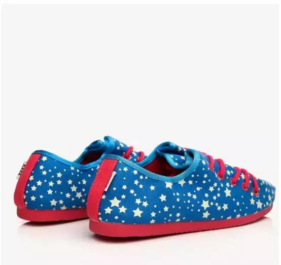 尼加拉蓝色头发,pantone十大最美颜色