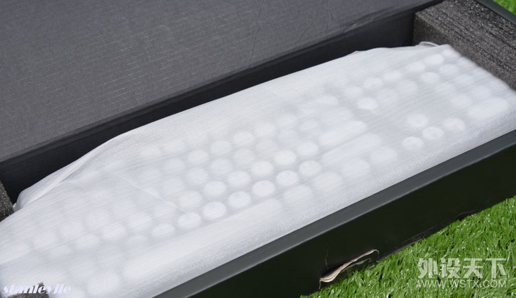 腹灵光轴机械键盘怎么样,红轴104机械键盘测评