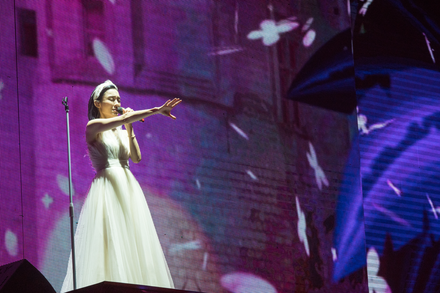 520一起找寻《最初的梦想》，听范玮琪翻唱周杰伦《黑色幽默》