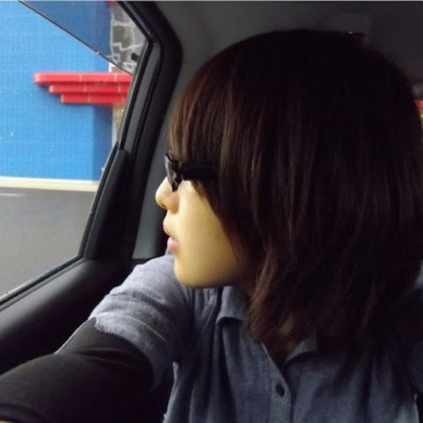 给自己一个买买买的理由,日本小姐姐把快递纸箱玩出了新花样!