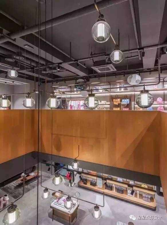 mcm旗舰店购物袋,mcm官方旗舰店包装怎么样