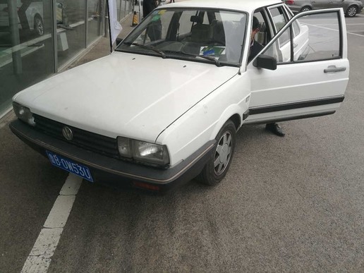 桑塔纳4万多,桑塔纳4000现在值多少钱