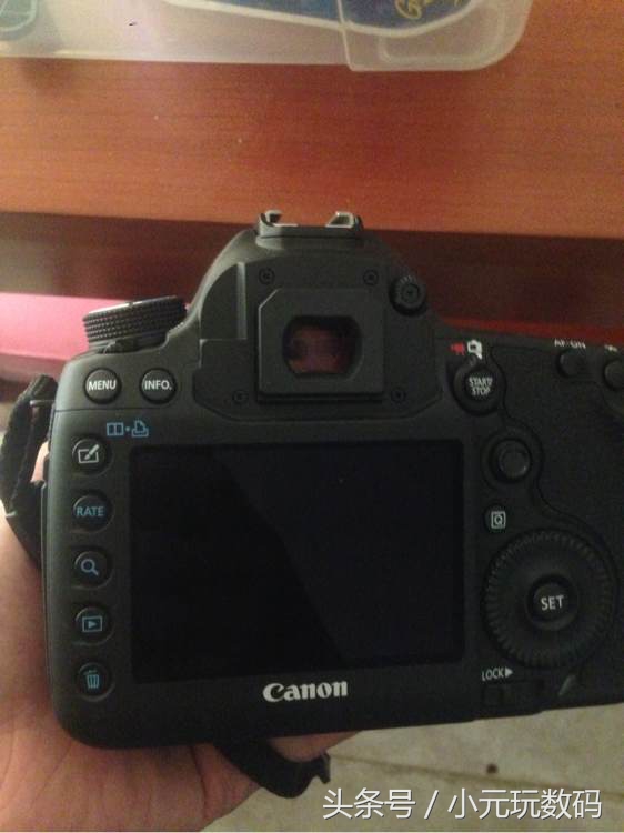 单反相机拿出去拍照丢人吗,使用单反相机应该注意的事项