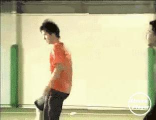 新手变向过人技巧足球,88种足球过人方法