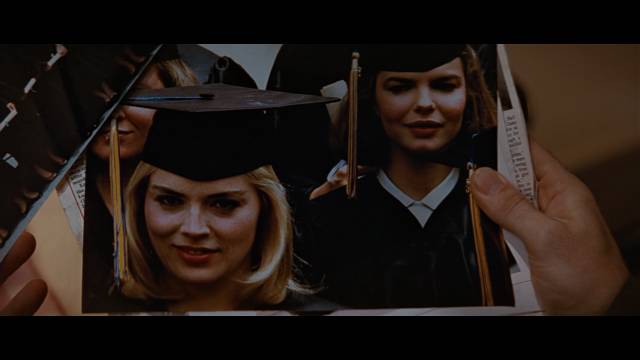 要不是导演*拍偷**女明星，这个很多人心目中的经典画面就不复存在了