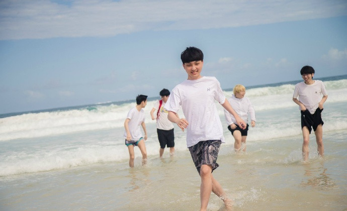 we战队背景图片,we战队微笑复出