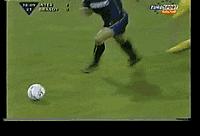 盘点绿茵场上的精彩集,比武打片还精彩的格斗比赛